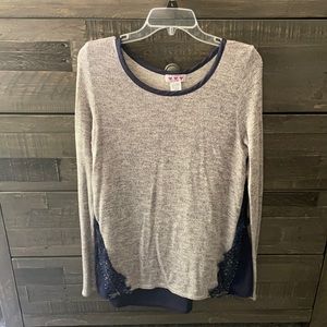 Trixxi gray navy blue tunic top